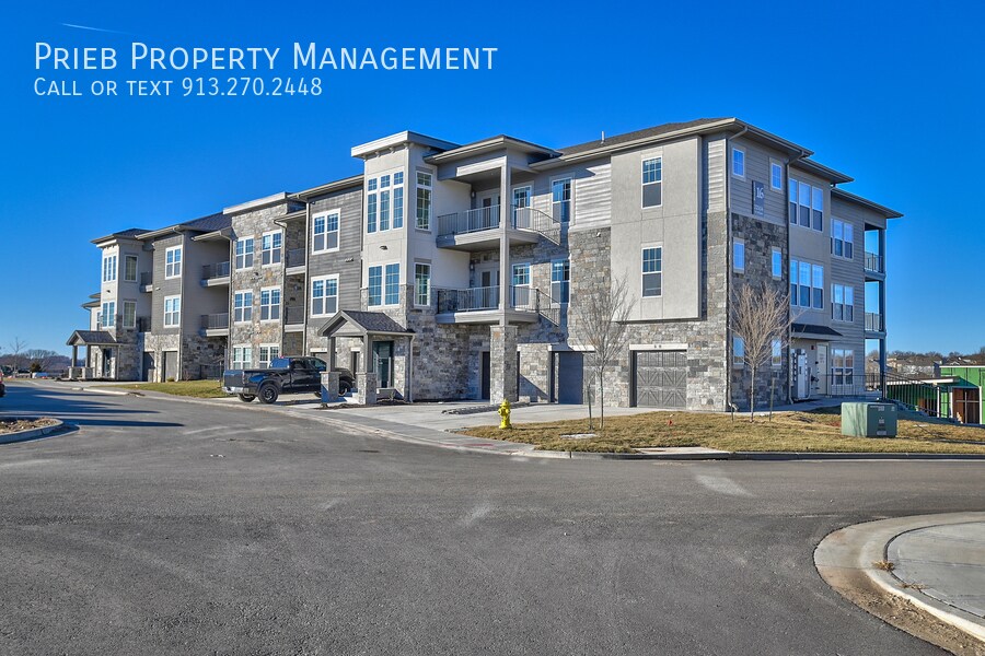 Primary Photo - Parkview Apartments - Building #16