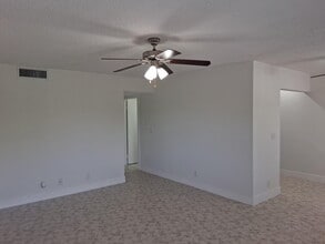 Building Photo - 2100 Springdale Blvd