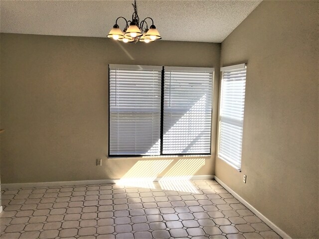 Foto del edificio - 1097 Covington St