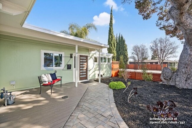 Building Photo - 599 Cypress Ave