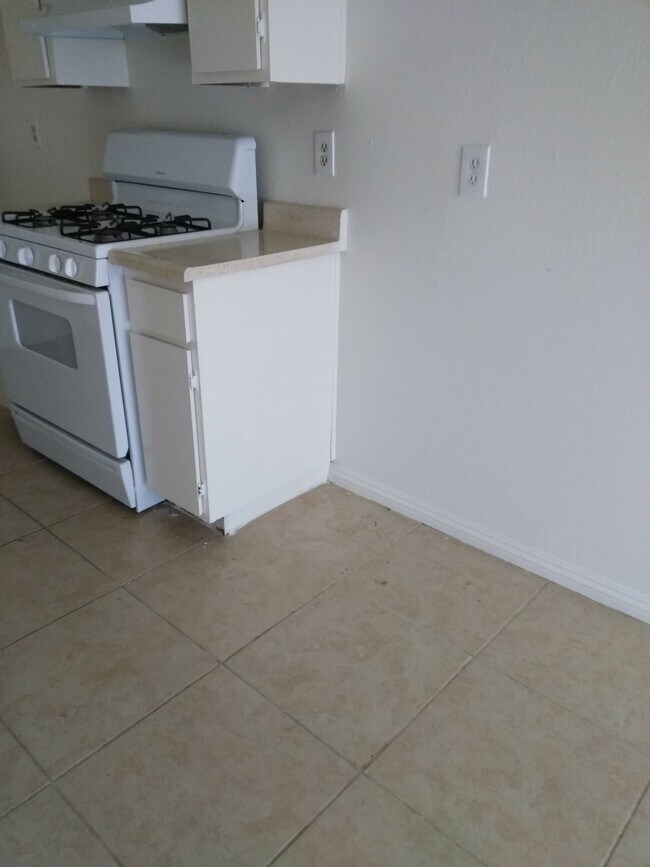 cocina - 10939 Morrison St
