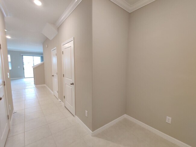 Foto del edificio - 31684 Blue Passing Loop Wesley Chapel, FL ...