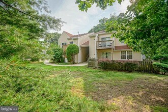 Building Photo - 1214 Tristram Cir