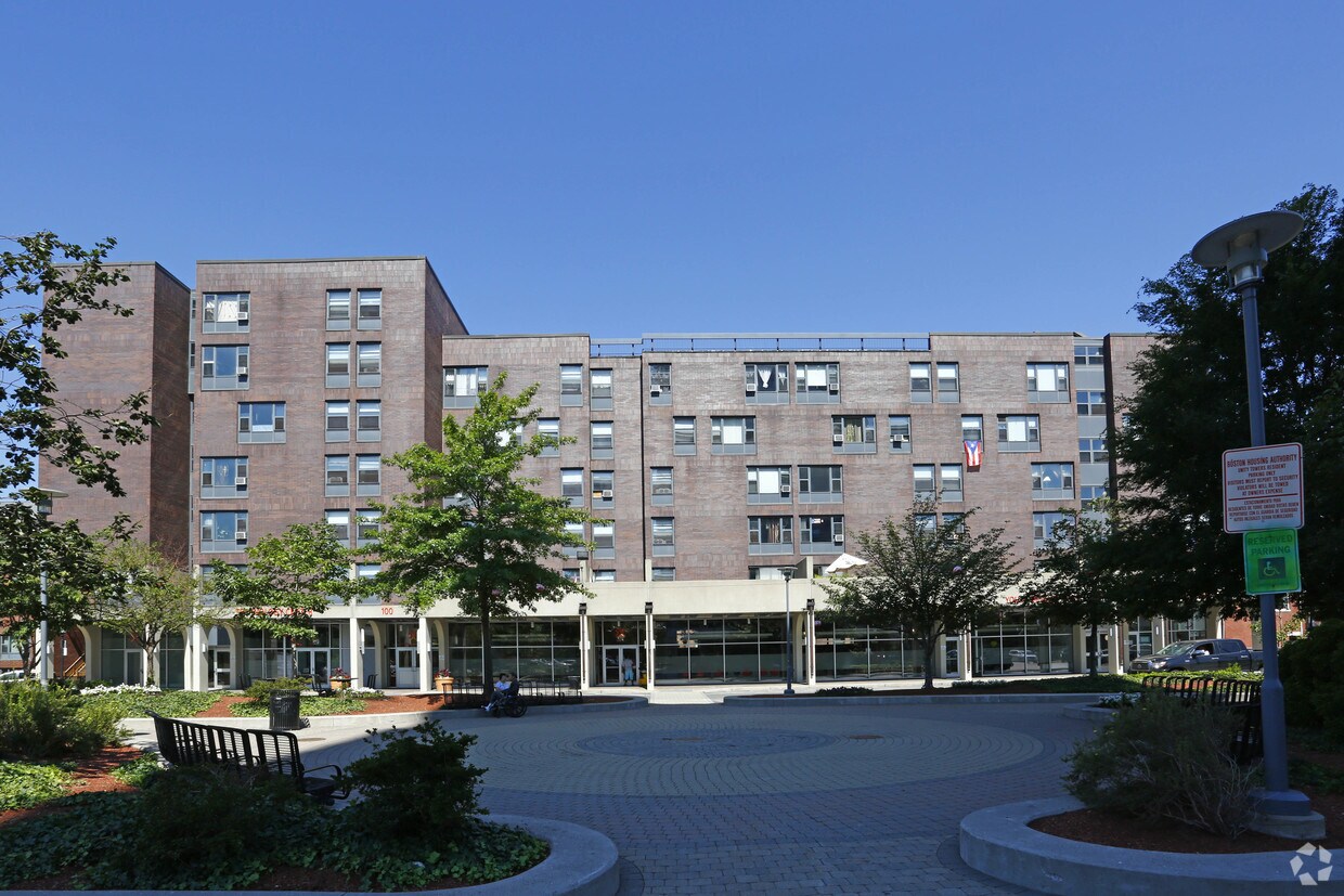 Building Photo - Viviendas Apartments