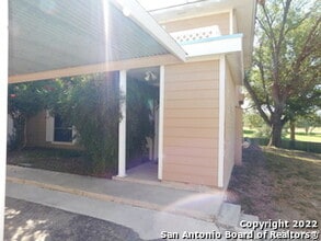 Building Photo - 7322 Oak Manor Dr