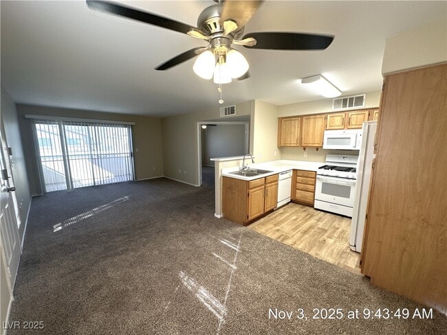 Foto del edificio - 5710 E Tropicana Ave