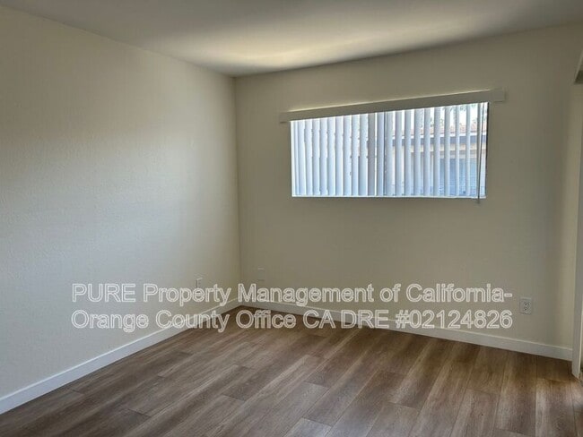 Building Photo - 16942 Hoskins Lane