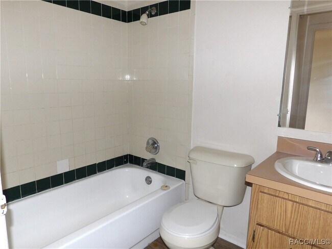 Foto del edificio - 1002 Leroy Bellamy Rd