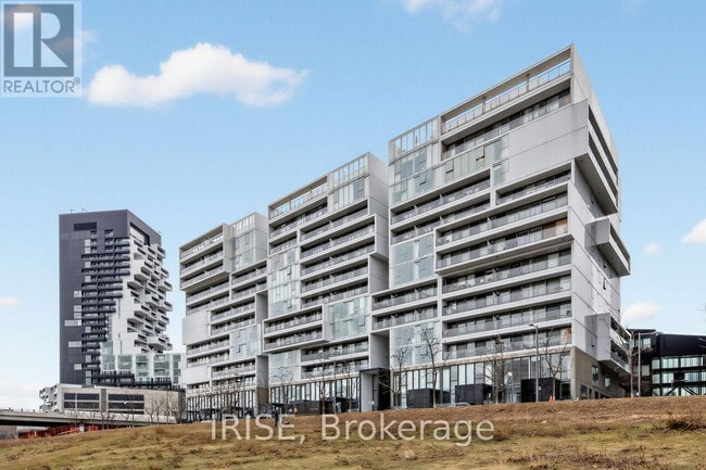 Building Photo - 32 Trolley Cres