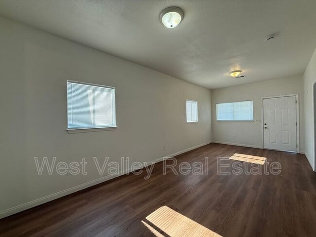 Foto del edificio - 516 2nd St