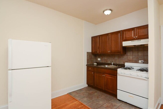 Foto del edificio - 2737 N Spaulding Ave
