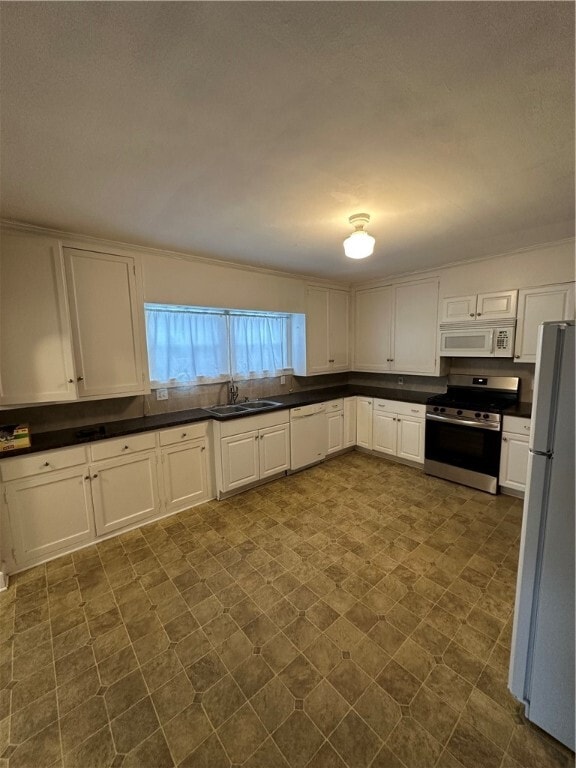 Foto del edificio - 1725 W Water St