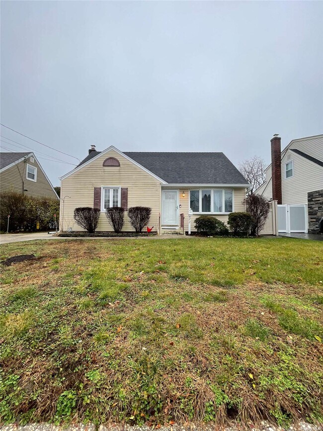 33 Audrey Ave, Plainview, NY 11803 House Rental in Plainview, NY