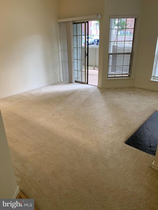 12153 Penderview Ln Unit 2004, Fairfax, VA 22033 Condo for Rent in Fairfax, VA