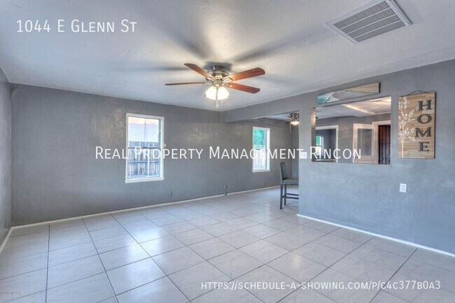 Foto del edificio - 1044 E Glenn St