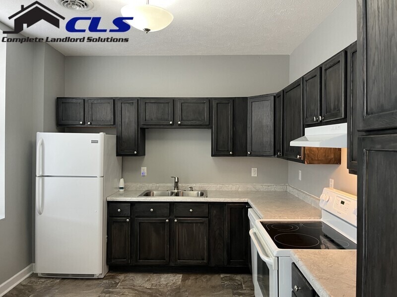 1400 Wabash Ave Unit Myers Building Apartments, Terre Haute, IN 47807