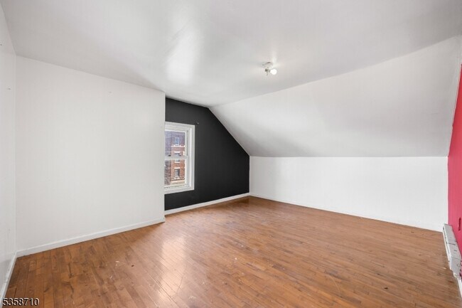 Foto del edificio - 416 Summer Ave