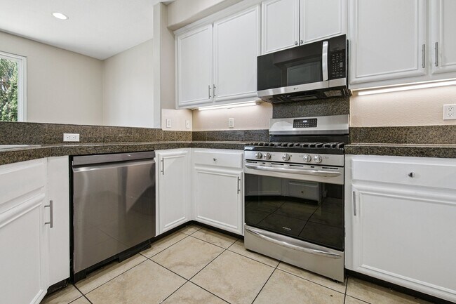 Foto del edificio - 9449 Hendrix Ln