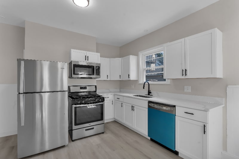 Primary Photo - 77 Vinton St