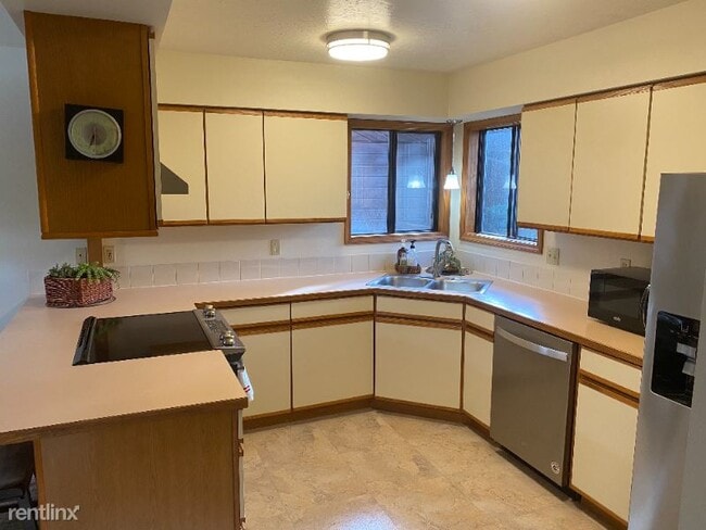 Building Photo - 2 br, 2 bath Condo - 1130 E TIMBER LN