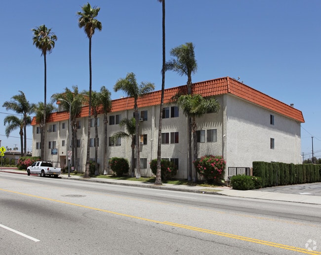 Building Photo - Avalon Apartments