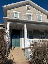 Building Photo - 745 Greene St