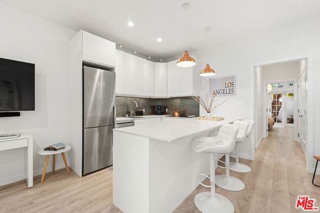 Foto del edificio - 436 N La Jolla Ave