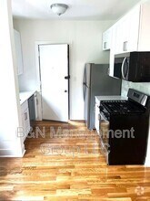 Building Photo - 1065 W Dakin St