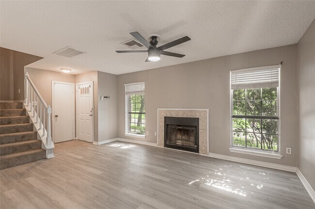 Foto del edificio - 1228 Ave O