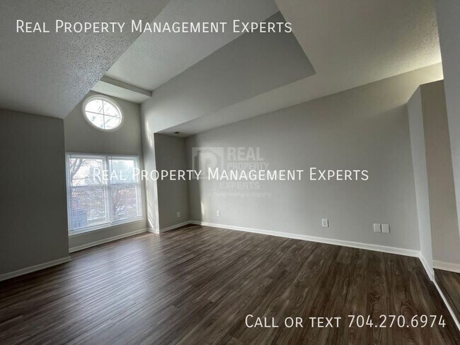 Building Photo - 9035 J M Keynes Dr