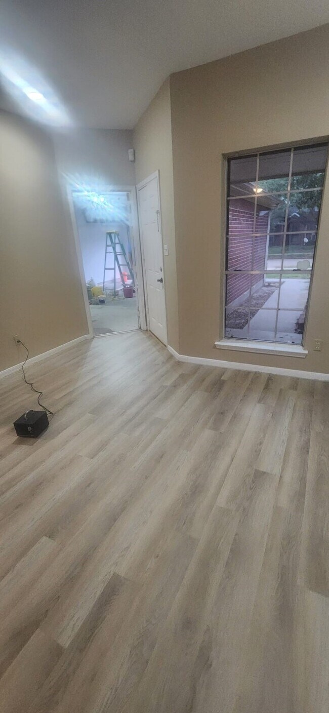 Foto del edificio - 5514 Clarkston Ln