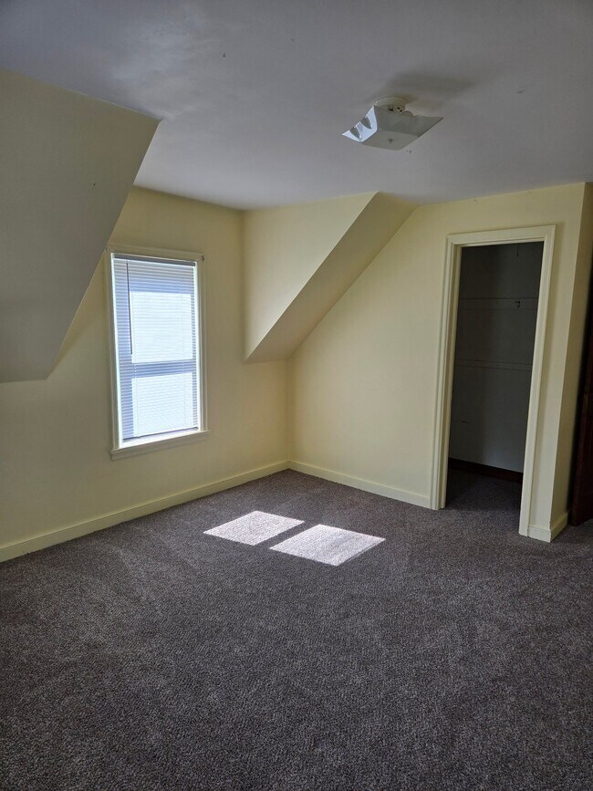 Building Photo - 118 Butler Ave