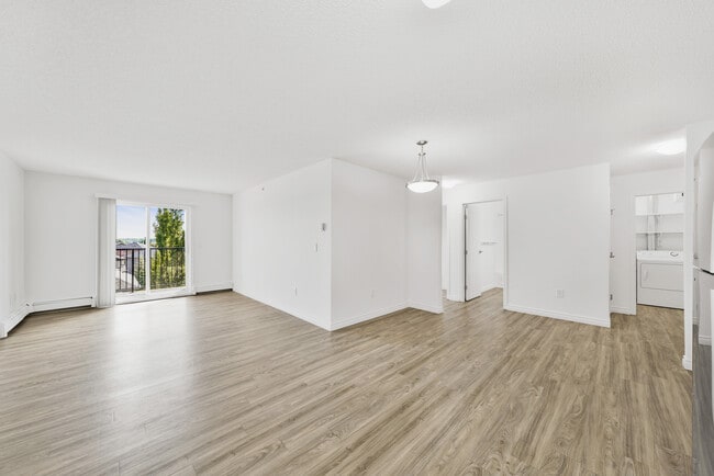 Building Photo - Windermere Village Apartments
