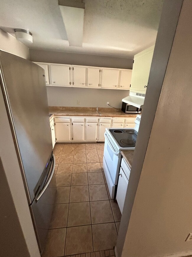 Building Photo - 2119 Quail Creek Dr