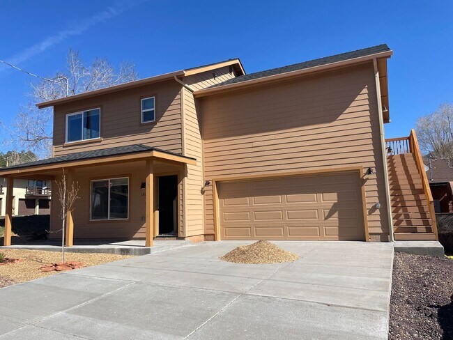 Foto del edificio - 4 Bedroom 3.5bathroom