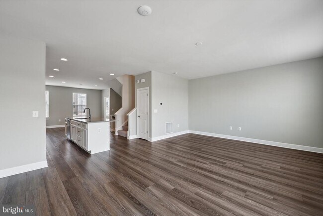 Building Photo - 13827 Litespeed Way