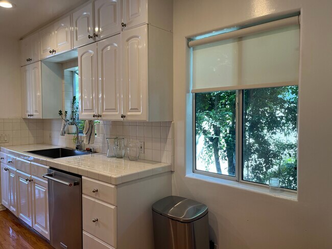 KITCHEN WINDOWS & GARDEN WINDOW - 1413 S Beverly Glen Blvd