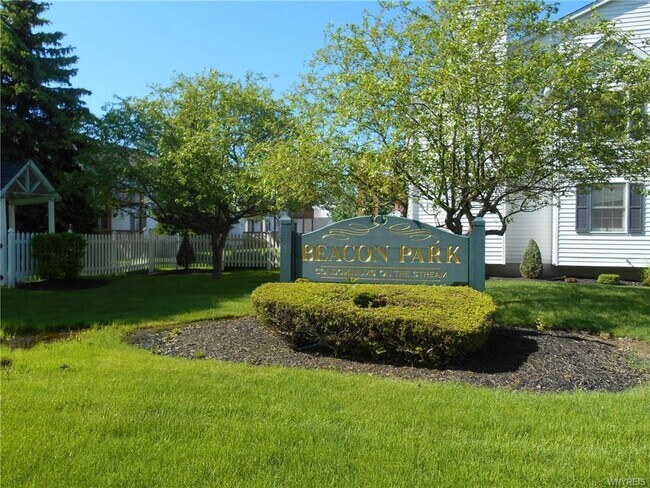 Building Photo - 11 Beacon Park