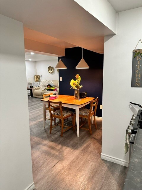 Photo du bâtiment - 1500 Upper Sherman Av