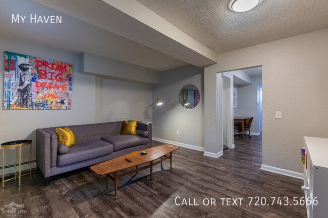Foto del edificio - 1579 W Maple Ave