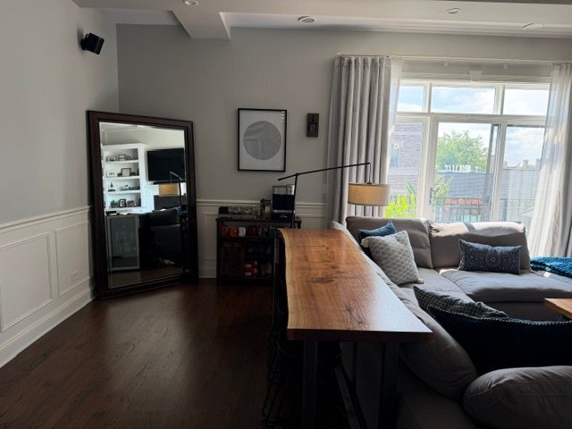 Foto del edificio - 1442 W Belmont Ave