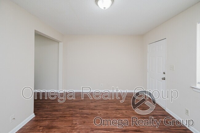 Foto del edificio - 600 S Broadway Ave