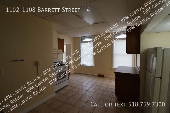 Foto del edificio - 1102-1108 Barrett Street-4