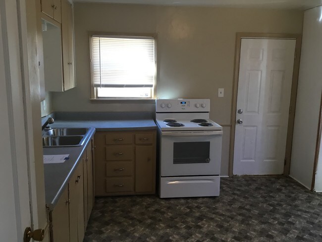Building Photo - 2111 Felix Pl