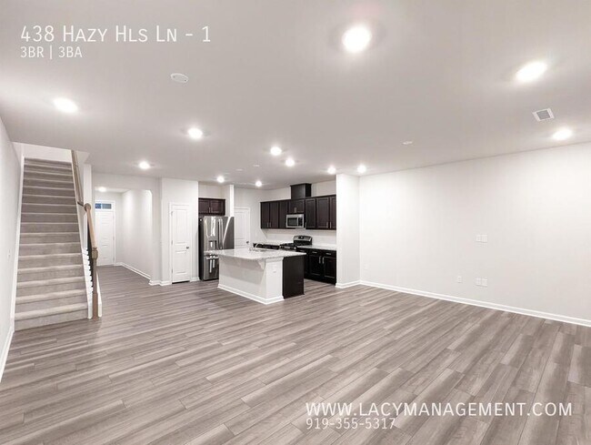 Foto del edificio - 438 Hazy Hls Ln
