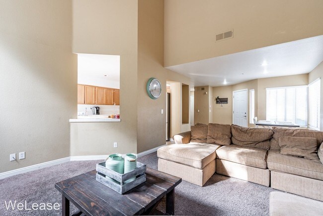 Building Photo - 3 br, 2.5 bath House - 2610 Valencia Canyon