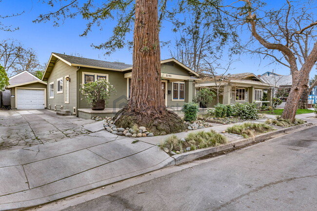 Building Photo - 1041 Santa Barbara Ct