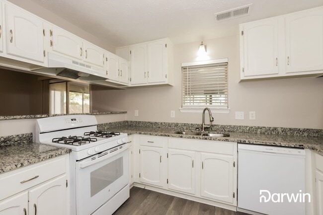 1045 Dominion Ct Lawrenceville GA 30044 Apartments com