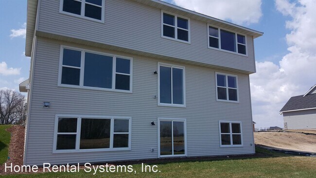 Foto del edificio - 4 br, 3 bath House - 4611 128th Circle NE