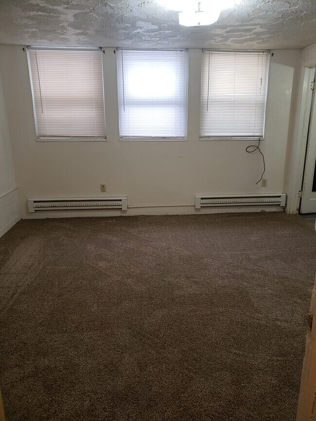 Foto del edificio - 219 H St